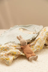 Maileg 16-1023-00-ambree Lapin oreilles dressées - Barboteuse lignée ambrée - Maileg vendu par Veille sur toi