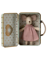 Maileg 17-2700-00 Petite soeur souris ange dans une valise - Maileg vendu par Veille sur toi