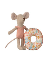 Maileg 17-5102-00 Petite soeur souris de plage avec flotteur - Maileg Fleuri vendu par Veille sur toi