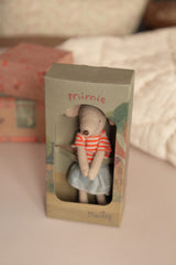 Maileg 17-5203-00 Grande soeur souris - Mimie - Maileg vendu par Veille sur toi