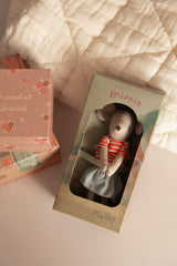 Maileg 17-5203-00 Grande soeur souris - Mimie - Maileg vendu par Veille sur toi