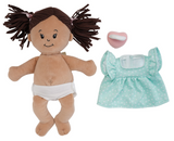 Manhattan Toy MT168160 Poupée souple Stella - Couettes brunes - Manhattan Toy vendu par Veille sur toi