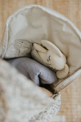 Menoum Menoum Sac-à-dos - Fleurs bleues - Menoum Menoum vendu par Veille sur toi