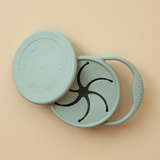 Minika ⚜ BolCollation-Sauge Bol à collation avec couvercle - Minika Sauge vendu par Veille sur toi