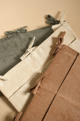 Minika ⚜ PochetteRangement-Amande Pochette de rangement pour lit de bébé - Amande - Minika vendu par Veille sur toi
