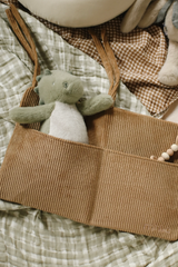 Minika ⚜ PochetteRangement-Amande Pochette de rangement pour lit de bébé - Amande - Minika vendu par Veille sur toi