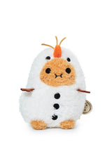 Noodoll T02801 Mini peluche assise - Ricespud costumé en bonhomme de neige - Noodoll vendu par Veille sur toi