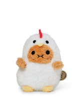 Noodoll T02814 Mini peluche assise - Ricespud costumé en poule - Noodoll vendu par Veille sur toi