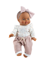 Paola Reina PR-4118 Bébé Gordis - Ruby avec blouse fleurie, pantalon et boucle - Paola Reina vendu par Veille sur toi