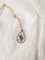 Petitefleur⚜ Petitefleur-61 Collier de fleurs séchées - Goutte dorée avec fleur bleue - Petitefleur vendu par Veille sur toi