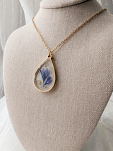 Petitefleur⚜ Petitefleur-61 Collier de fleurs séchées - Goutte dorée avec fleur bleue - Petitefleur vendu par Veille sur toi