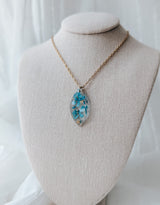 Petitefleur⚜ Petitefleur-87 Collier de fleurs séchées - Pendentif en Résine avec Pétales turquoises - Petitefleur vendu par Veille sur toi