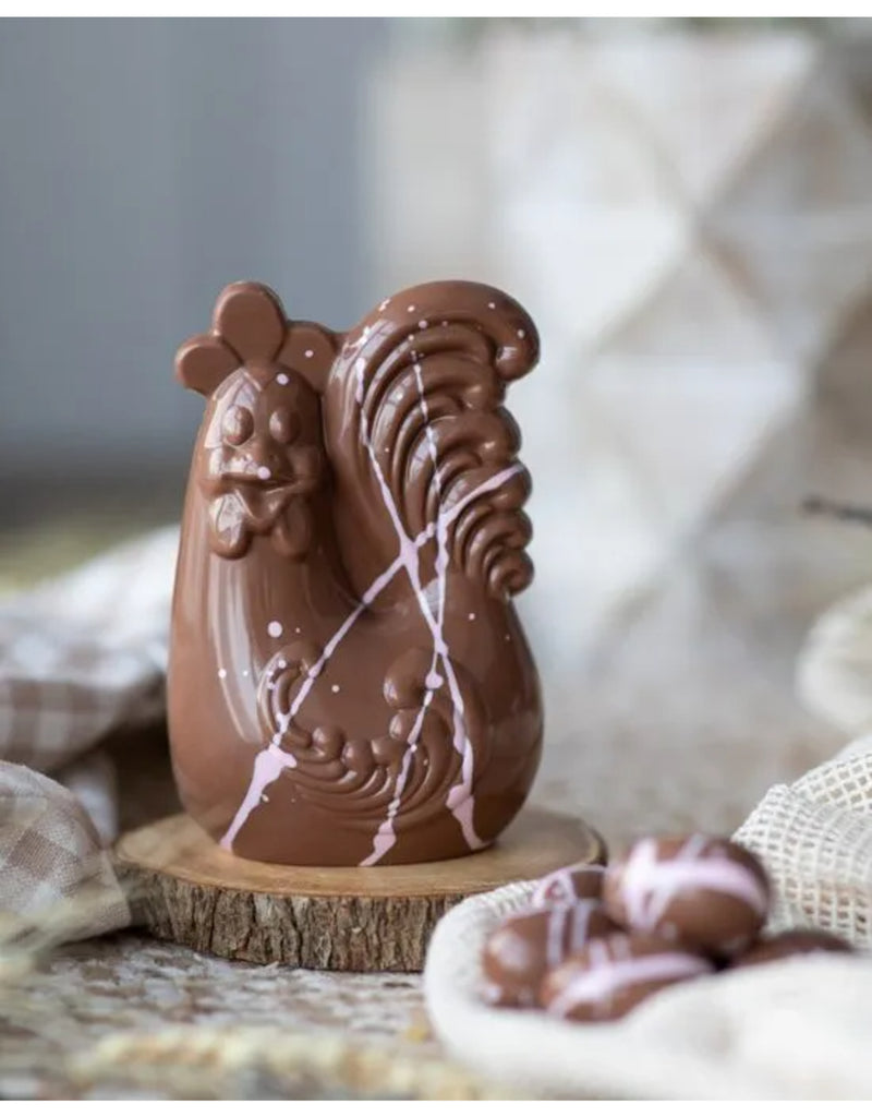 Poule en chocolat au lait et ses oeufs au caramel - Choco Chocolat