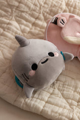 Relaxeazzz CUSH356 Oreiller et Masque de Voyage 2-en-1 - Requin - Relaxeazzz vendu par Veille sur toi