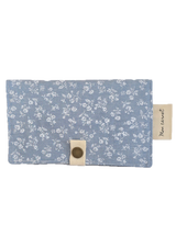 Sauge & co ProtègeCarnet-DenimFleuri Protège Carnet de santé - Denim Fleuri - Sauge & Co vendu par Veille sur toi