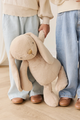 Snuggle Bunnies SB-174255 Peluche Pénélope le lapin 45cm - Caramel - Snuggle Bunnies vendu par Veille sur toi