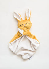 Veille sur toi ⚜ DD-001-02 Doudou Lapin - Marcel endormi moutarde - Veille sur toi vendu par Veille sur toi