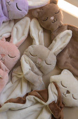 Veille sur toi ⚜ DD-001-03 Doudou Lapin - Marcel endormi avoine - Veille sur toi vendu par Veille sur toi