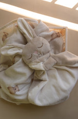 Veille sur toi ⚜ DD-001-03 Doudou Lapin - Marcel endormi avoine - Veille sur toi vendu par Veille sur toi