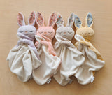 Veille sur toi ⚜ DD-001-08 Doudou Lapin - Marcel endormi - Jaune fleuri - Veille sur toi vendu par Veille sur toi