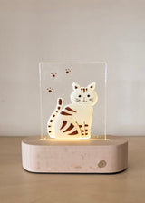 Veille sur toi ⚜ Lampe de table - Chat Sammy - Veille sur toi vendu par Veille sur toi