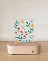 Veille sur toi ⚜ Lampe de table - Fleurs délicates - Veille sur toi vendu par Veille sur toi