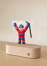 Veille sur toi ⚜ Lampe de table - Joueur de hockey - Veille sur toi vendu par Veille sur toi