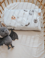 Veille sur toi ⚜ Taie d'oreiller pour enfant - Halloween - Veille sur toi vendu par Veille sur toi