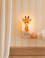 Veille sur toi ⚜ VL-039-00 Veilleuse - Girafe - Gisèle - Veille sur toi vendu par Veille sur toi