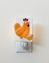Veille sur toi ⚜ VL-072-00 Veilleuse - Poule - Cocotte et coco - Veille sur toi vendu par Veille sur toi