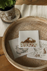 Veille sur toi ⚜ VST-CARTE-012 Carte de souhaits - Ours dans les fleurs - Veille sur toi vendu par Veille sur toi