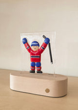 Veille sur toi ⚜ VST-LTC-015 Lampe de table complète - Joueur de hockey - Veille sur toi vendu par Veille sur toi
