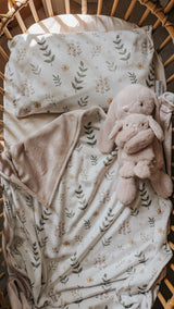 Veille sur toi VST-TO-DUO-FCHAMPS Ensemble duo taie et oreiller pour enfant - Fleurs des champs - Veille sur toi vendu par Veille sur toi