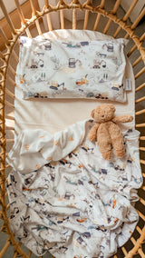 Veille sur toi ⚜ VST-TO-LESCAMIONS Taie d'oreiller pour enfant - Les camions - Veille sur toi vendu par Veille sur toi