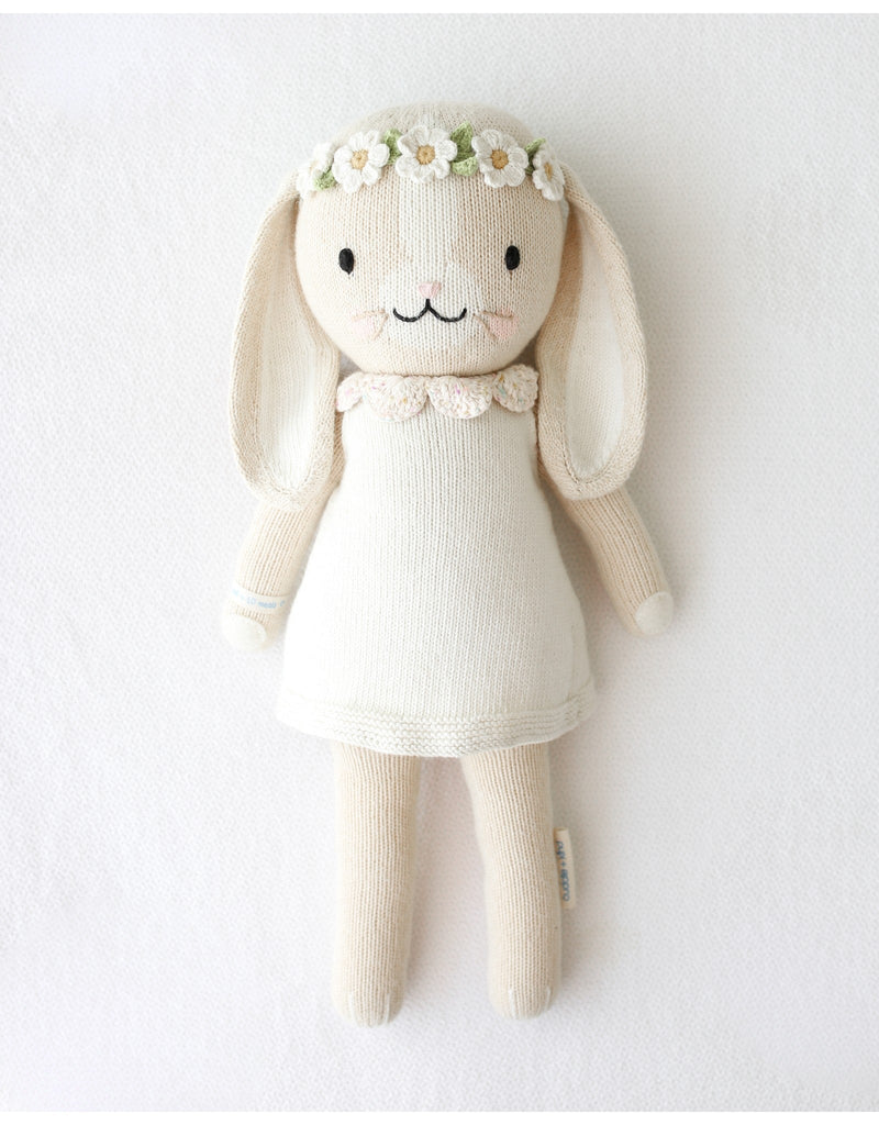 Cuddle + kind Peluche - Hannah la lapine Ivoire - Cuddle + kind vendu par Veille sur toi