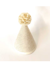 Fancy Little Day ⚜ Chapeau de fête - Beige avec pompom beige - Fancy Little Day vendu par Veille sur toi
