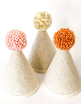 Fancy Little Day ⚜ Chapeau de fête - Beige avec pompom rose - Fancy Little Day vendu par Veille sur toi