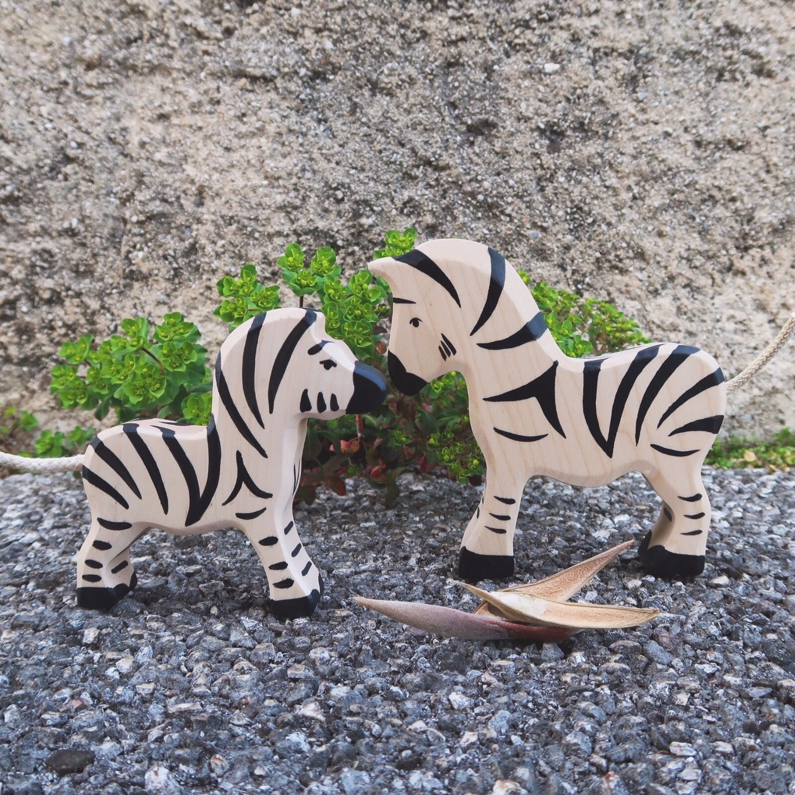 Animal en bois - B?�b?� z?�bre - Holztiger �?? Veille sur toi