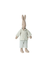 Maileg 16-2120-00 Peluche lapin avec pyjama rayé vert - Grandeur 1 - Maileg vendu par Veille sur toi