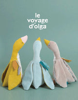 Voyage d'Olga - Peluche oie jaune 23 cm - Moulin Roty Default marque  Moulin Roty vendu par Veille sur toi